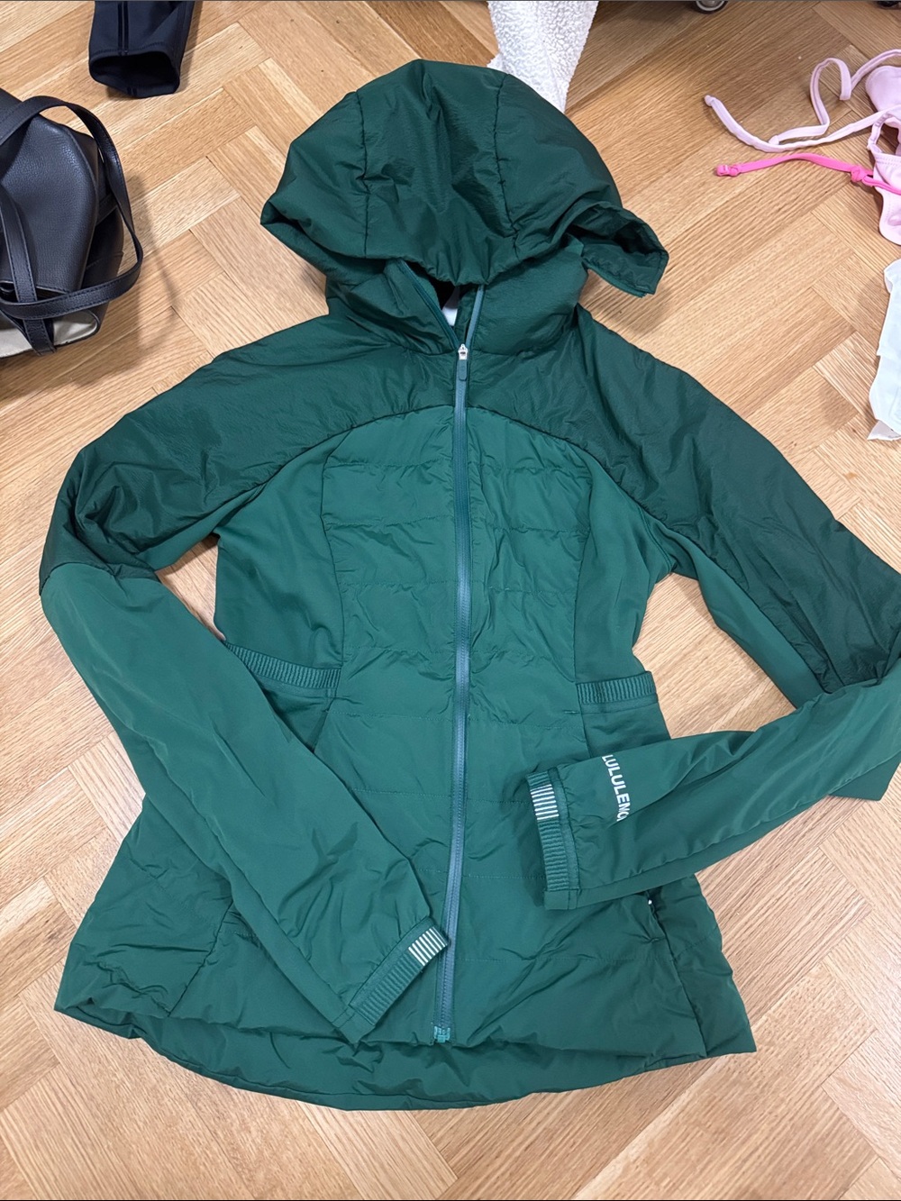 lululemon athletica Hooded Puffer Jacket in Forest Green